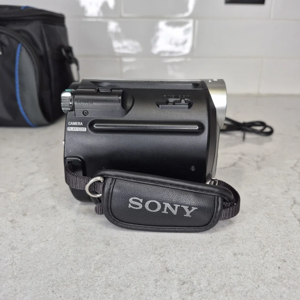 Sony Handycam DCR-HC52 MiniDV Camcorder 40x Zoom Bundle WORKS